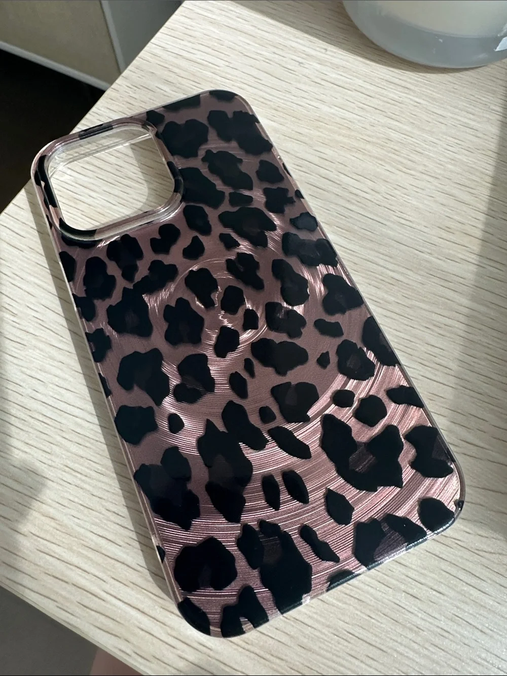 Leopard Print Phone Case in Rose Gold & Black 14pro max